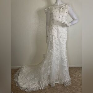 Loyeloy Women's Wedding Dresses V Neck Slit Lace.